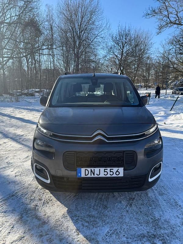 Begagnad Citroën Berlingo 102 HK (75 kW) 2018 Minibuss