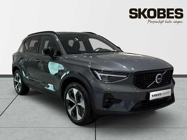 Begagnad 2026 Volvo XC40 SUV | 489 900 kr - Bild 1/3