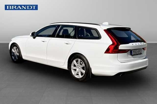 Begagnad Volvo V90 Business Edition 151 HK (111 kW) 2018 Vit Kombi