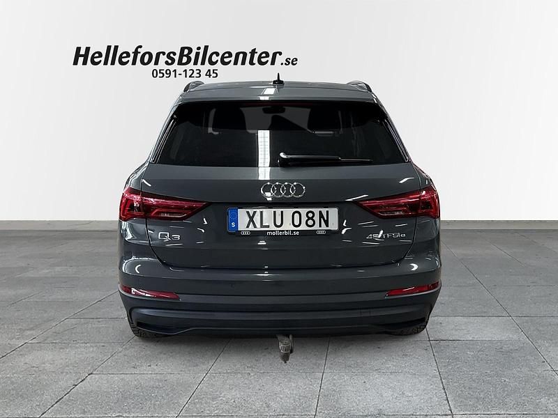 Begagnad Audi Q3 2021 Grå SUV