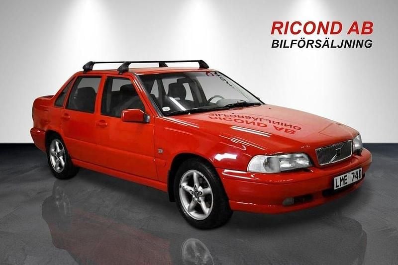 Röd Begagnad 1997 Volvo S70 Sedan | 39 900 kr (Lite dyr) - Bild 1/4