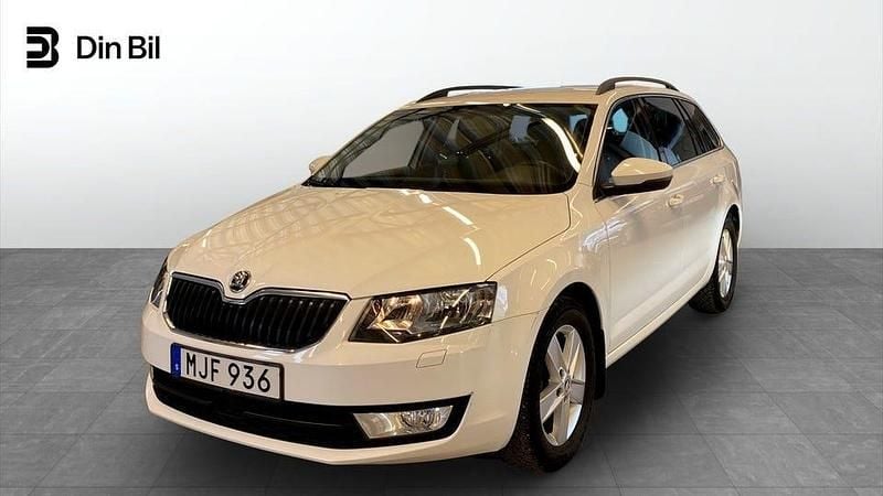 Begagnad Skoda Octavia Ambition 110 HK (80 kW) 2016 Vit Halvkombi