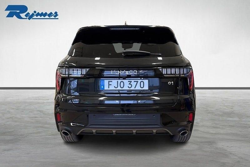 Begagnad Lynk & Co 01 180 HK (132 kW) 2023 Svart SUV