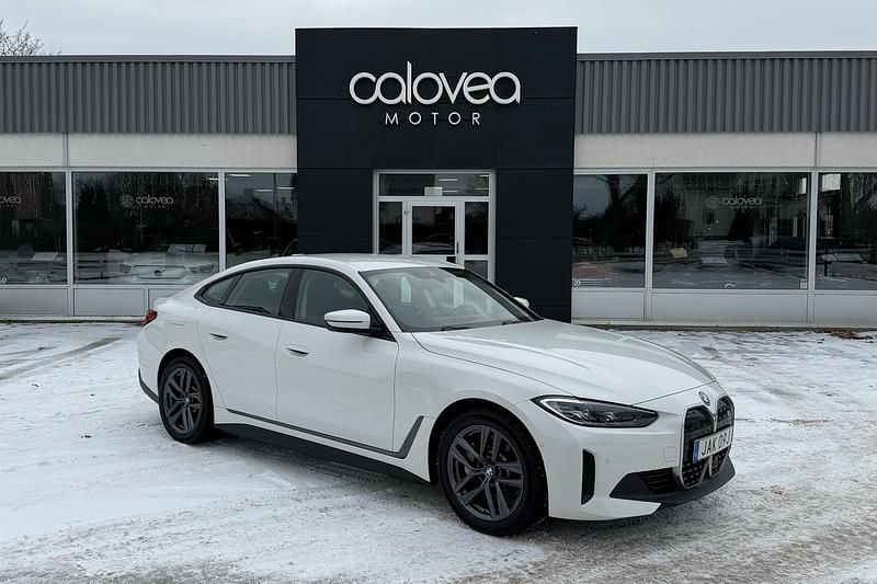 Begagnad BMW i4 253 kW (344 HK) 2024 Vit Sedan