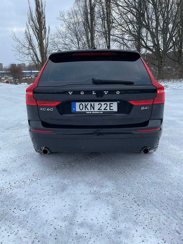 Begagnad 2020 Volvo XC60 SUV | 319 000 kr (Superpris) - Bild 1/4