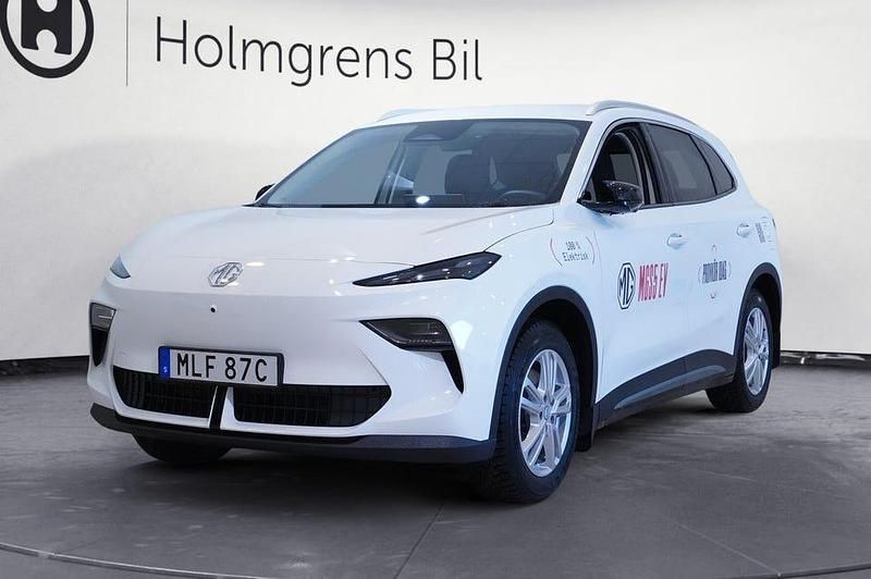 Dover white Begagnad 2025 MG MG5 EV Luxury Kombi | 447 990 kr - Bild 1/4