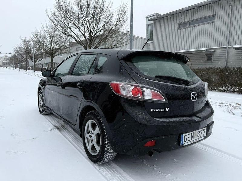 Begagnad Mazda 3 Inclusive 105 HK (77 kW) 2009
