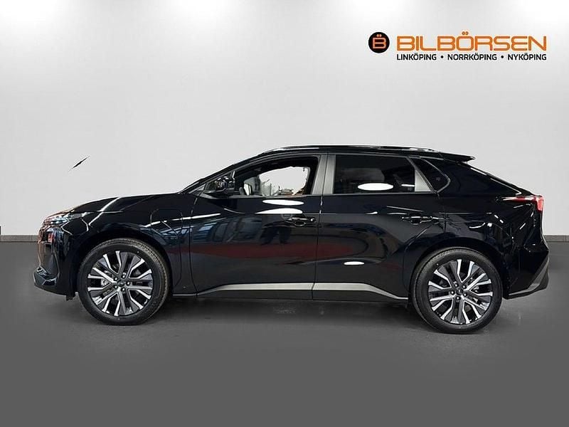 Ny Subaru Solterra 185 kW (252 HK) 2026 Svart SUV