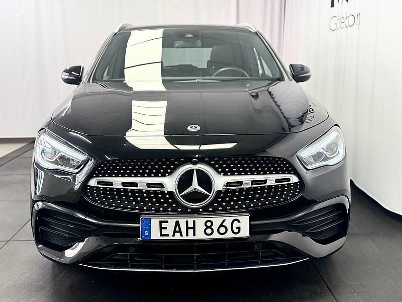 Begagnad Mercedes GLA250 2020 Svart SUV