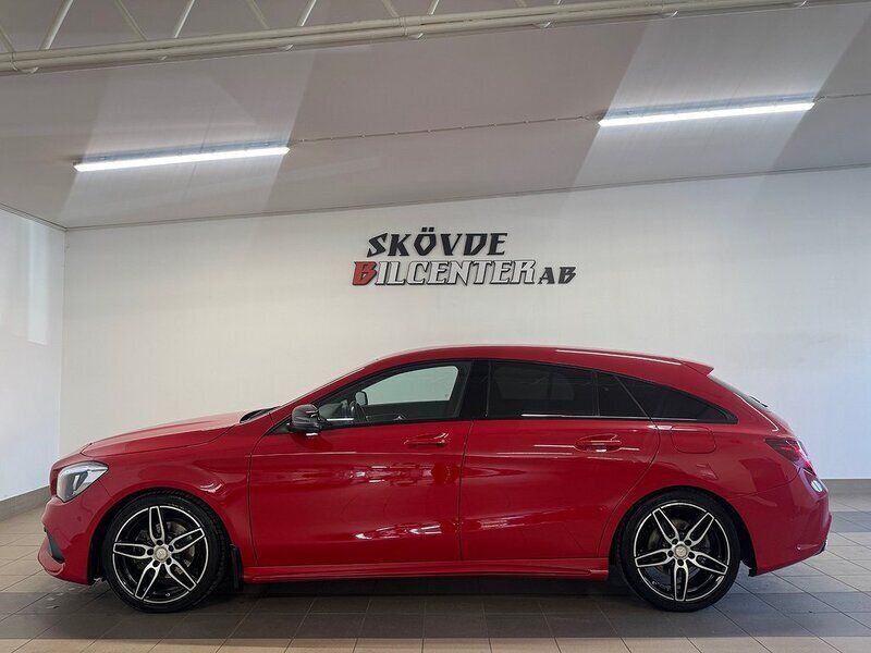 Röd Begagnad 2016 Mercedes CLA200 AMG Kombi | 219 500 kr (Lite dyr) - Bild 1/4