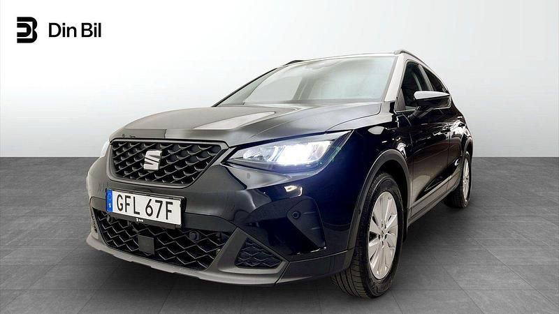 Svart (midnight black metallic c) Begagnad 2022 Seat Arona Style SUV | 194 900 kr (Marknadspris) - Bild 1/4