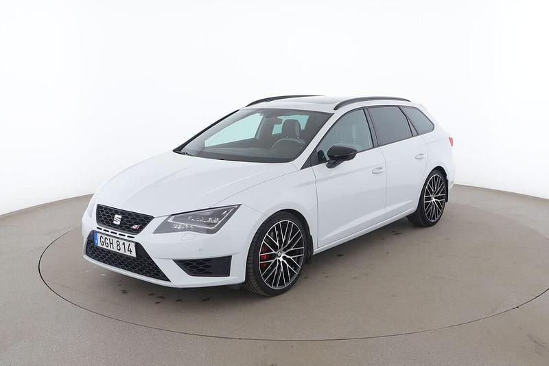Vit Begagnad 2016 Cupra Leon Kombi | 190 000 kr (Marknadspris) - Bild 1/3
