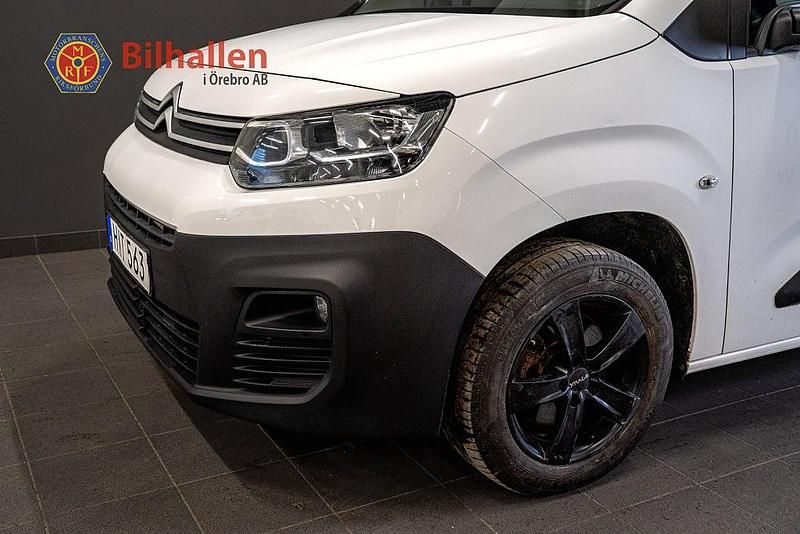 Begagnad Citroën Berlingo 102 HK (75 kW) 2019 Vit Minibuss