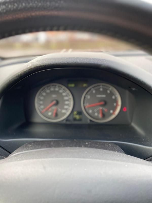 Begagnad 2006 Volvo V50 Kombi | 25 000 kr (Superpris) - Bild 1/4