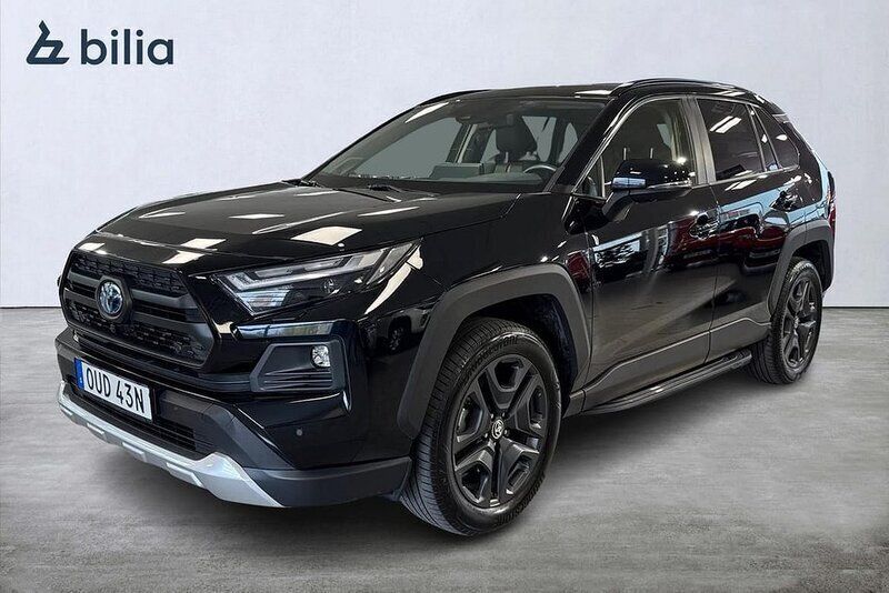 Svart Begagnad 2023 Toyota RAV4 Hybrid SUV | 469 900 kr (Lite dyr) - Bild 1/3