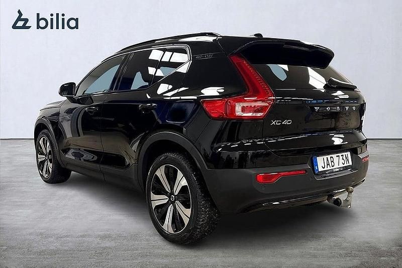 Begagnad Volvo XC40 Ultimate 169 kW (231 HK) 2022 Svart SUV