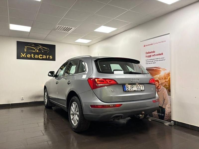 Begagnad Audi Q5 170 HK (125 kW) 2011 Grå SUV
