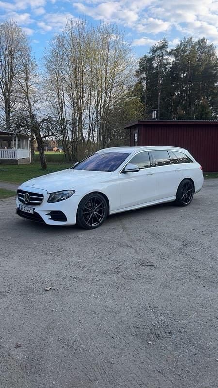 Begagnad Mercedes E220 194 HK (142 kW) 2020