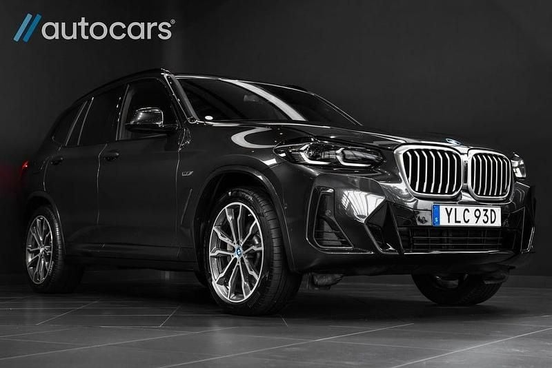 Grå Begagnad 2022 BMW X3 M Sport SUV | 559 000 kr - Bild 1/4