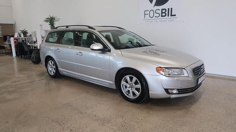 Silver Begagnad 2014 Volvo V70 Momentum Kombi | 139 900 kr (Lite dyr) - Bild 1/3