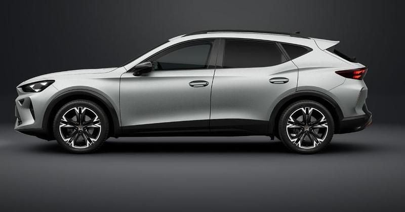 Vit Ny 2025 Cupra Formentor SUV | 349 900 kr - Bild 1/3