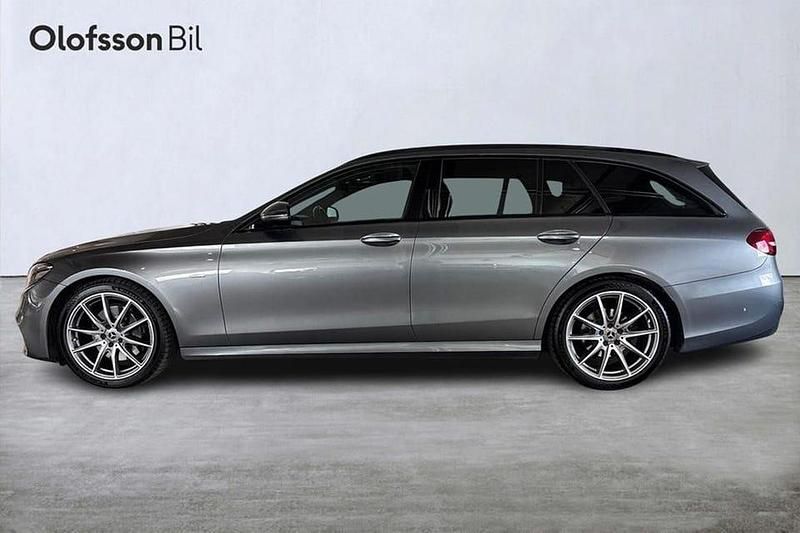 Grå Begagnad 2020 Mercedes E200 Kombi | 264 900 kr (Marknadspris) - Bild 1/3