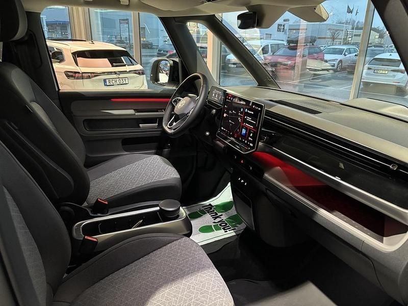 Ny VW ID. Buzz 210 kW (286 HK) 2026 Vit Minibuss