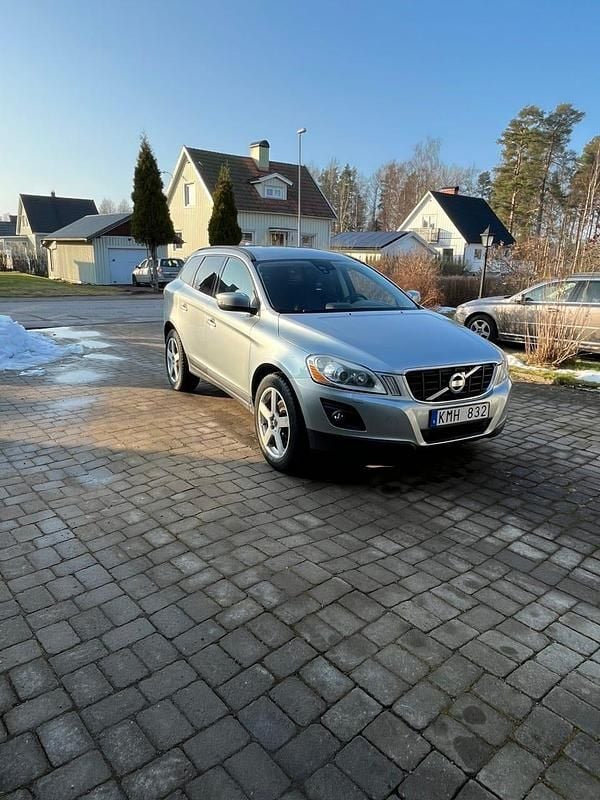 Begagnad Volvo XC60 185 HK (136 kW) 2009 SUV