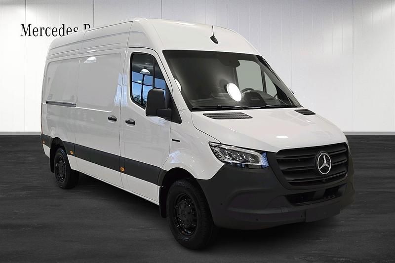 Begagnad Mercedes E-Sprinter 11 kW (15 HK) 2025 Van