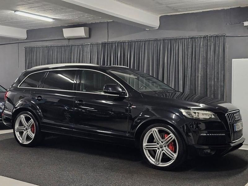 Svart Begagnad 2012 Audi Q7 S-Line SUV | 119 900 kr (Marknadspris) - Bild 1/4