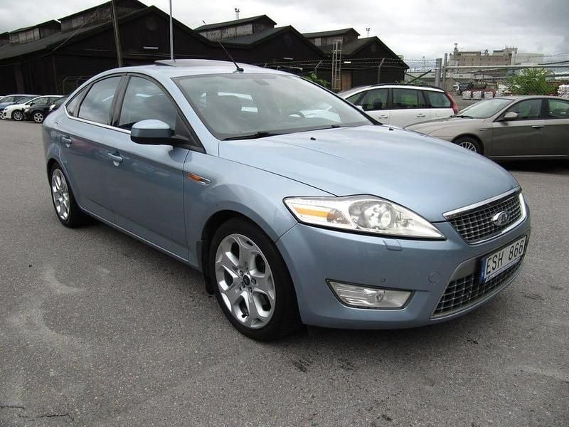 Blå Begagnad 2007 Ford Mondeo Titanium X Halvkombi | 39 000 kr (Marknadspris) - Bild 1/4