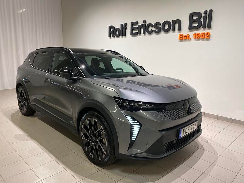 Grå Begagnad 2024 Renault Scenic E-Tech SUV | 479 500 kr - Bild 1/4