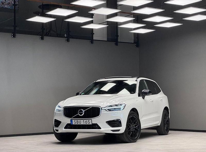 Vit Begagnad 2020 Volvo XC60 R-Design SUV | 329 900 kr (Marknadspris) - Bild 1/3