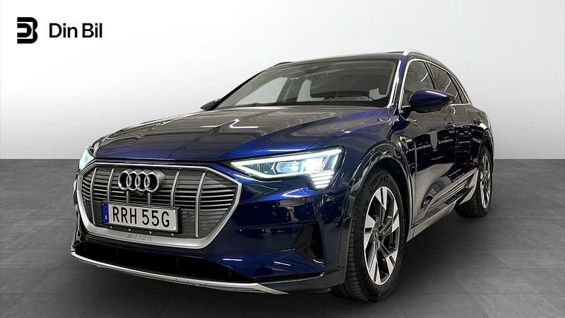 Blå Begagnad 2021 Audi e-tron Advanced SUV | 329 000 kr (Bra pris) - Bild 1/4