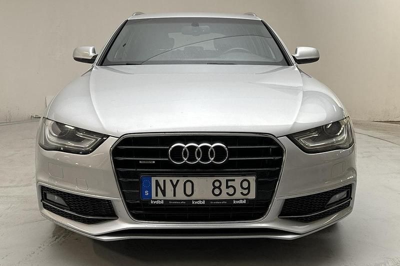 Silver Begagnad 2014 Audi A4 Kombi | 150 000 kr (Marknadspris) - Bild 1/4