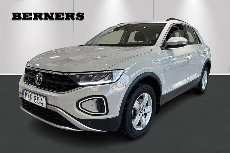 Grå Begagnad 2023 VW T-Roc SUV | 269 900 kr (Marknadspris) - Bild 1/4