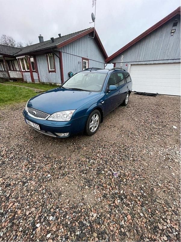 Blå Begagnad 2007 Ford Mondeo Titanium X Kombi | 20 000 kr (Marknadspris) - Bild 1/4