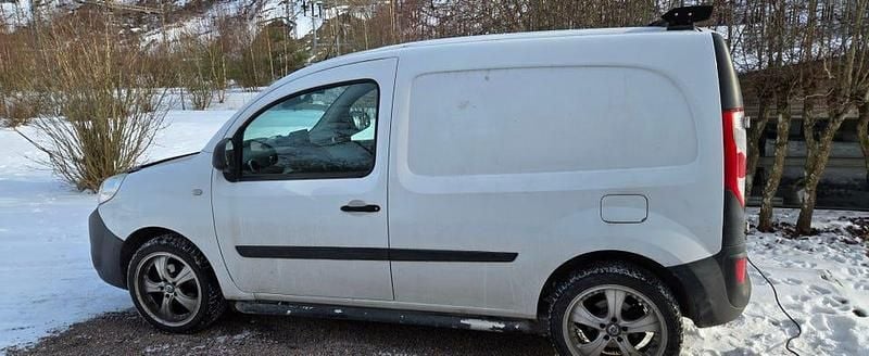 Begagnad Renault Kangoo 75 HK (55 kW) 2014 Minibuss