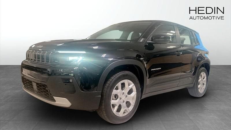 Svart (black) Ny 2025 Jeep Avenger Altitude SUV | 369 800 kr (Marknadspris) - Bild 1/4