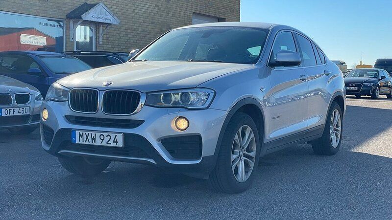 Silver Begagnad 2017 BMW X4 SUV | 259 500 kr (Marknadspris) - Bild 1/4