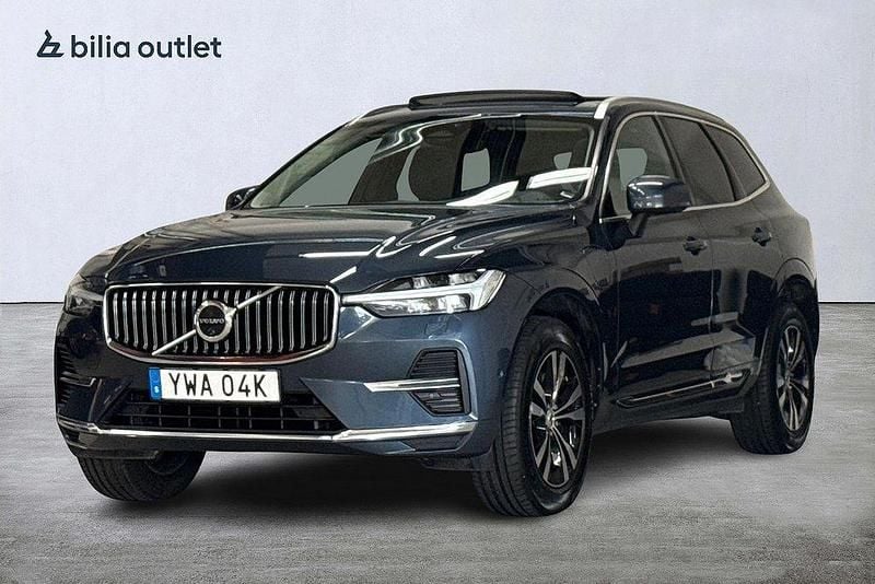 Mörkblå Begagnad 2022 Volvo XC60 Core SUV | 389 900 kr (Superpris) - Bild 1/3