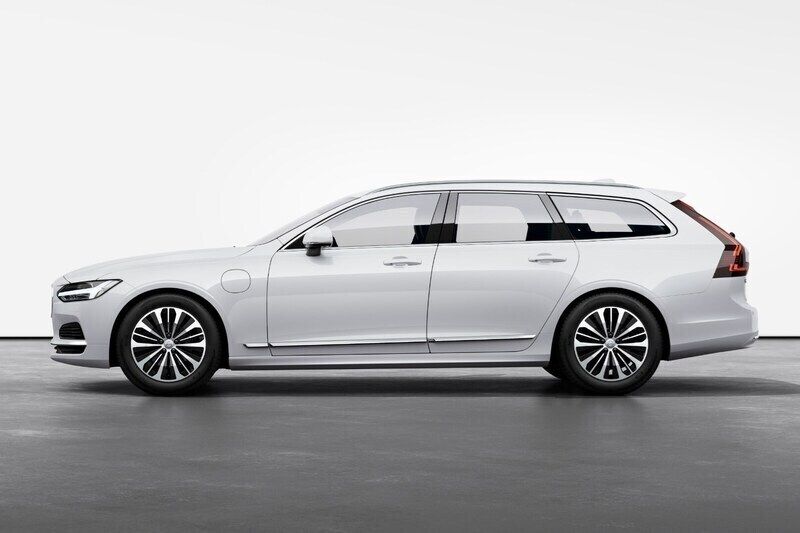 Vit Ny 2024 Volvo V90 Core Kombi | 554 900 kr (Marknadspris) - Bild 1/4