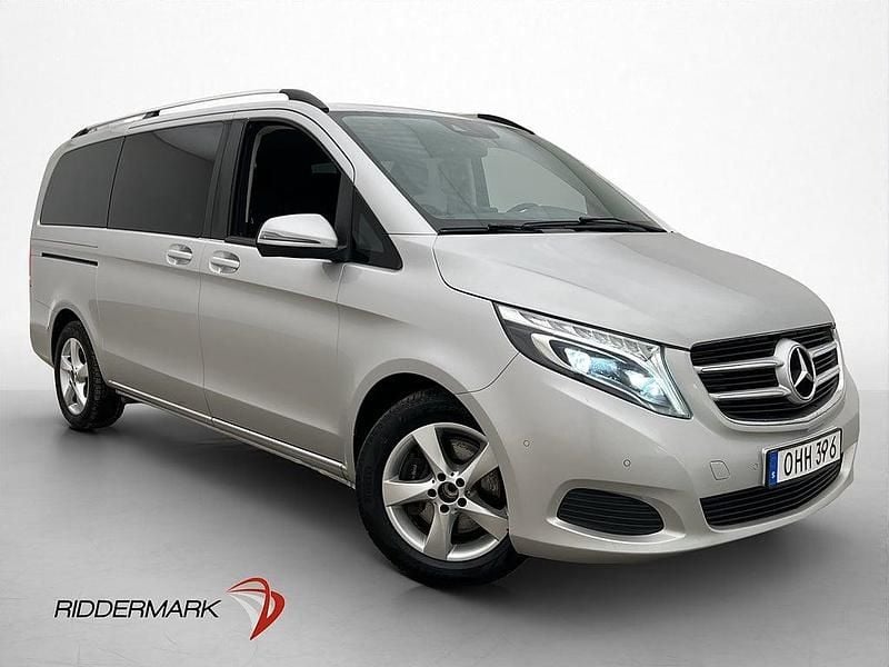 Begagnad Mercedes V220 163 HK (119 kW) 2016 Silver Minibuss