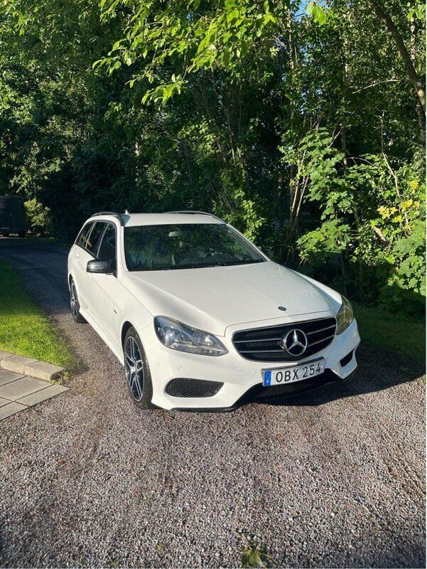 Vit Begagnad 2016 Mercedes E220 Avantgarde Kombi | 165 000 kr (Superpris) - Bild 1/3