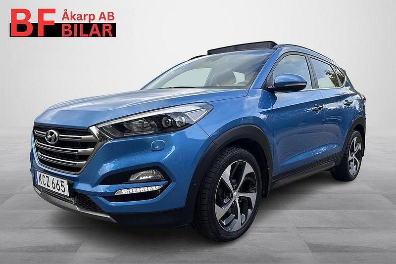 Ljusblå (blå) Begagnad 2015 Hyundai Tucson Premium SUV | 189 500 kr (Lite dyr) - Bild 1/4