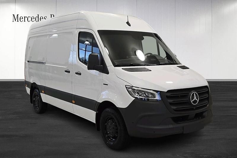Begagnad Mercedes E-Sprinter 100 kW (136 HK) 2024 Vit Van