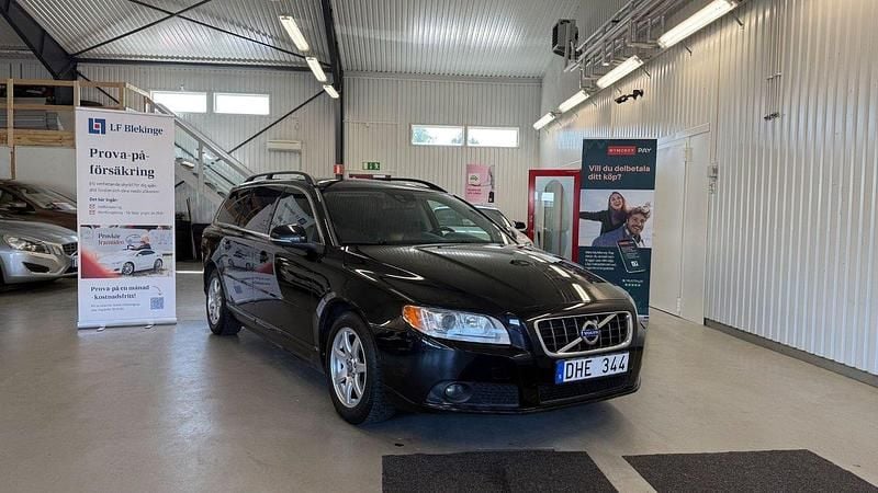 Svart Begagnad 2012 Volvo V70 Kombi | 94 900 kr (Marknadspris) - Bild 1/4