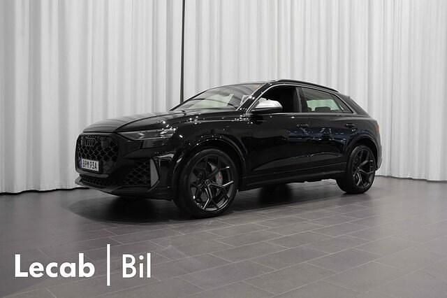 Mytsvart metallic Begagnad 2025 Audi RS Q8 Performance SUV | 1 589 500 kr (Bra pris) - Bild 1/4