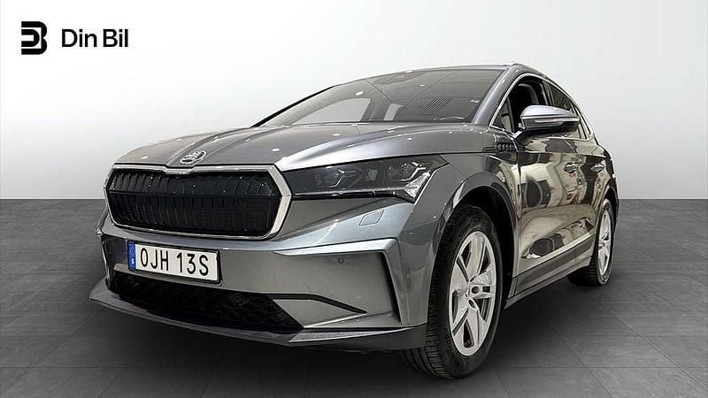 Graphite grey metallic Begagnad 2022 Skoda Enyaq iV SUV | 349 900 kr (Marknadspris) - Bild 1/4