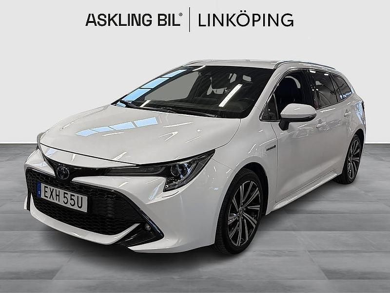 Vit Begagnad 2021 Toyota Corolla Style Kombi | 214 000 kr (Marknadspris) - Bild 1/4